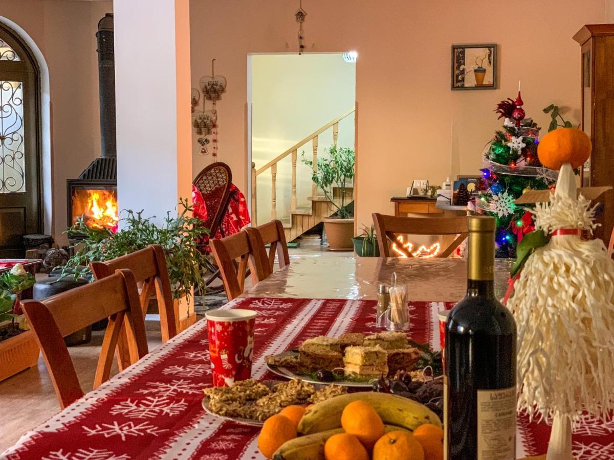 Family Hotel Kala Местия Екстериор снимка