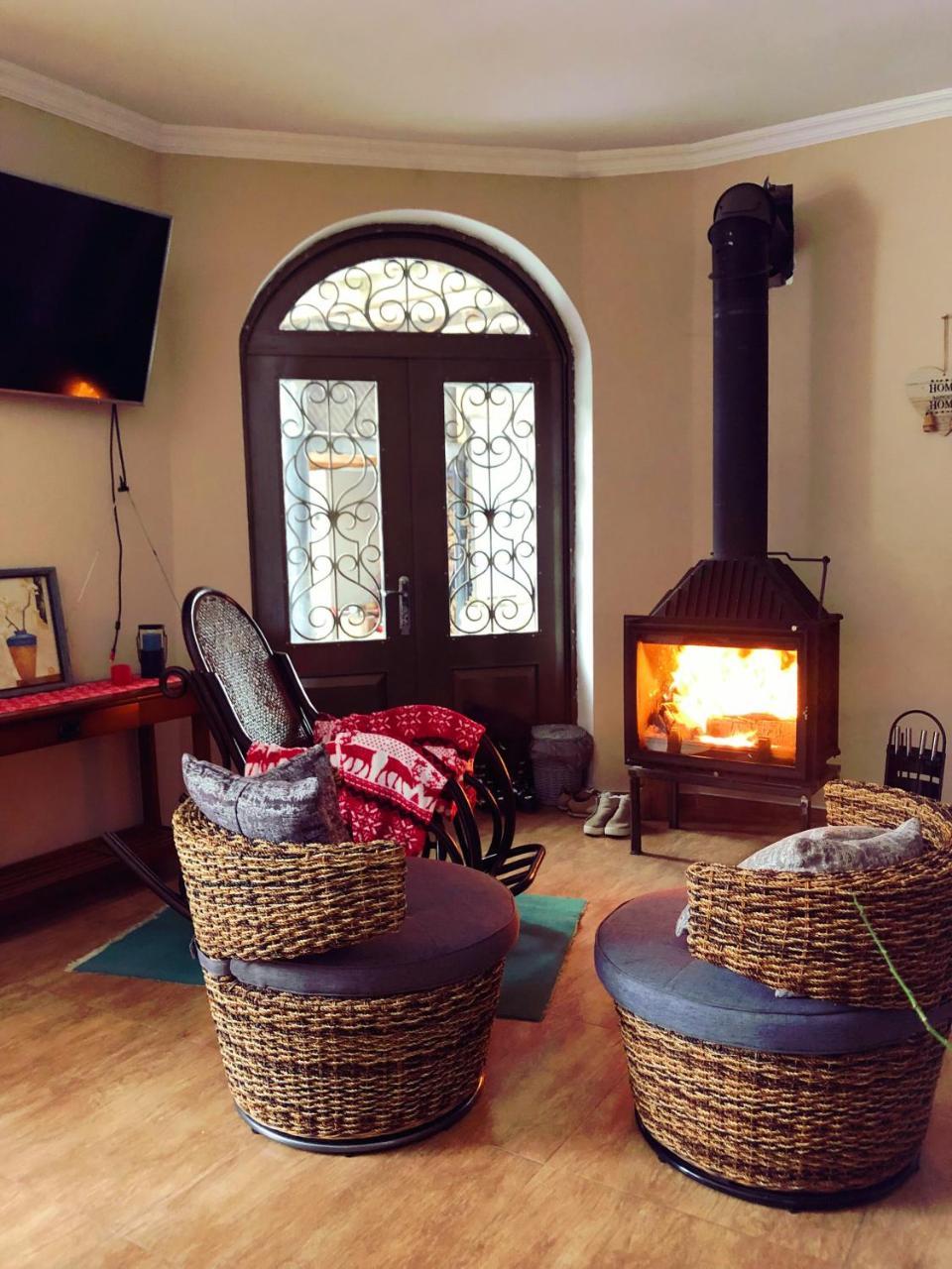 Family Hotel Kala Местия Екстериор снимка