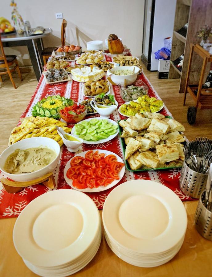 Family Hotel Kala Местия Екстериор снимка